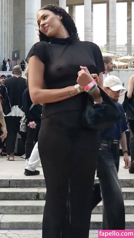 Liz Cambage pornstar adult img