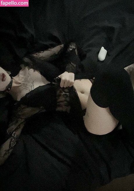 Paradoxy model nude pictures