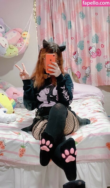 Immy Bisou xxx model picture