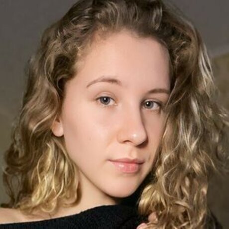 Beatandlips exclusive model image