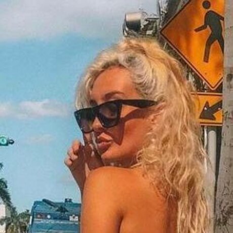 Franmaira naked pornstar pics