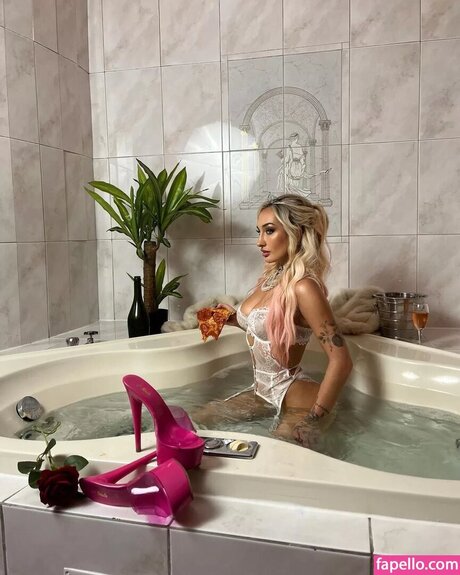 Franmaira pornstar nude gallery