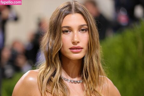 haileybieber pretty actress images