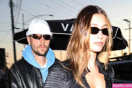 haileybieber star hot photo