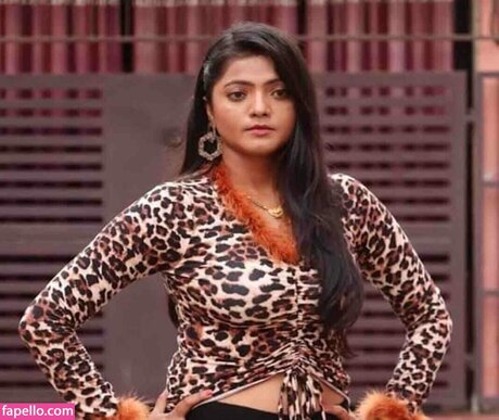 Bharti Jha xxx actress pictures