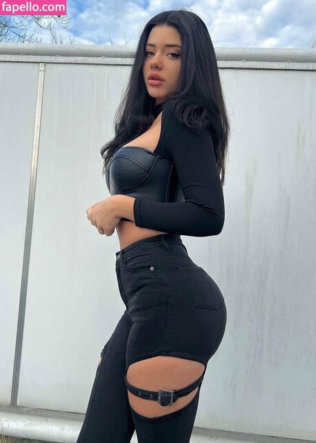 vanessareinhardt best star photo