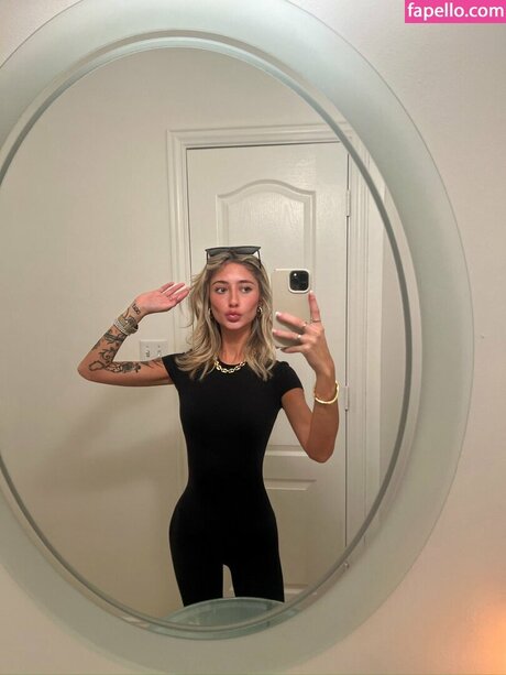 Sophie Ogle top model image