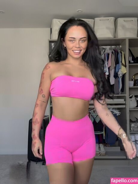 Elley Davies nudes model image