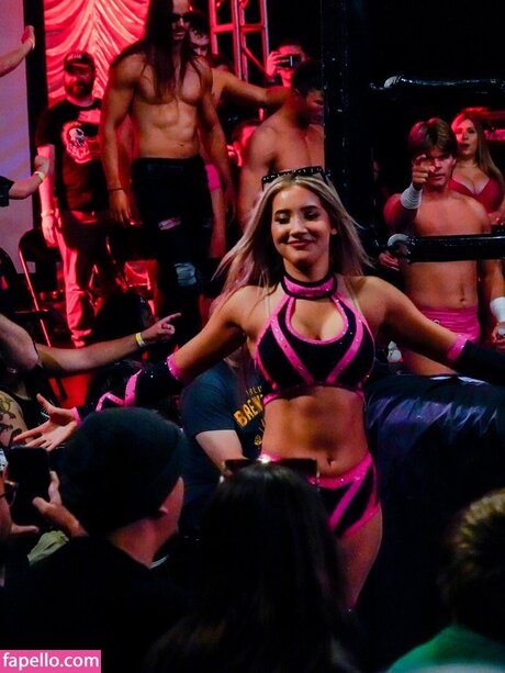 Zayda Steel nude star pictures