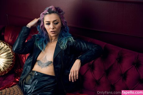 Nixonell actress photo