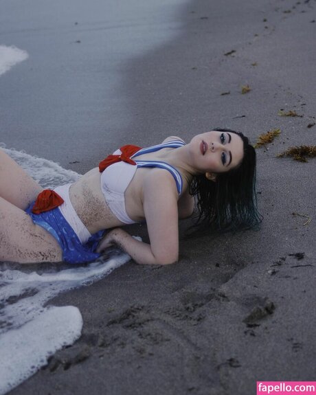 Jessie Paege hd star pictures