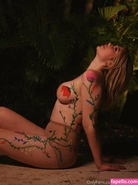 Jessie Paege model adult photos