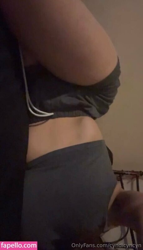 cyndicyncyn adult model pic