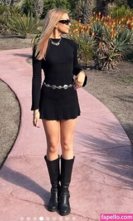 Mary Kate Willis pornstar nice image