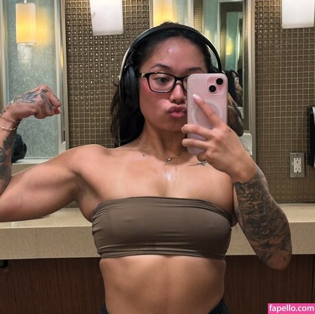 msfinesse00 model pornographic image