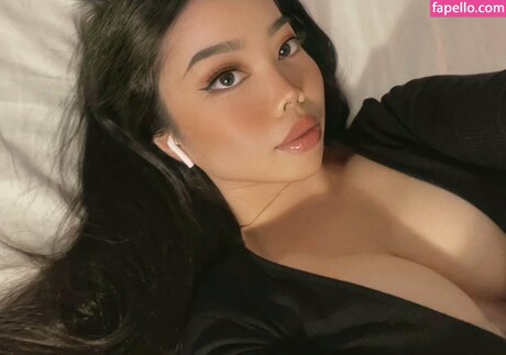 WhyNotJacq pornstar erotic image