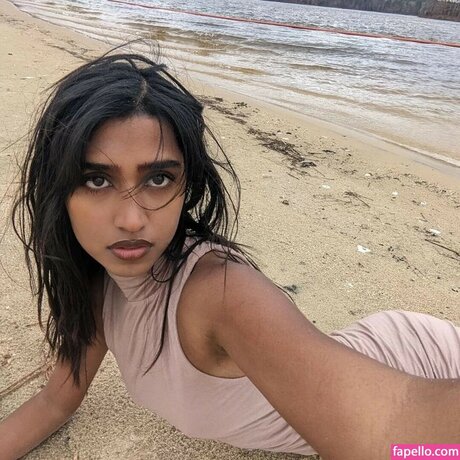 bbyg6rl exclusive actress picture