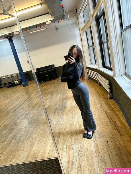 Lily Mo Sheen star nudes photos