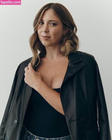 Madison Humphrey model naked image