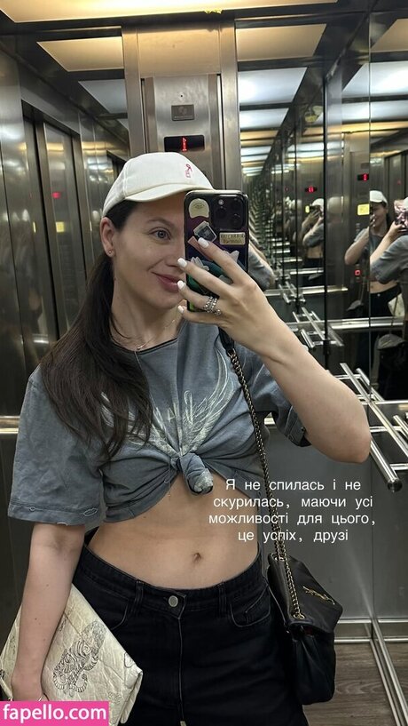 glazalinkaaa naked model pictures