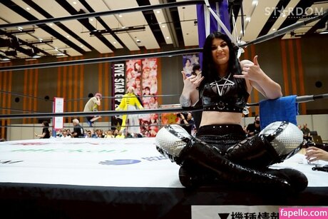 Bea Priestley naked actress picture