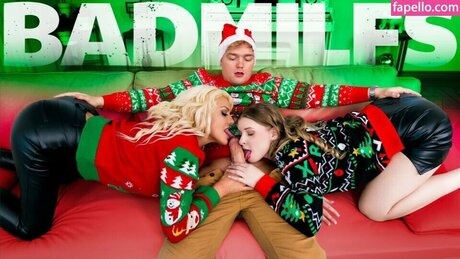 Raichellx erotic model archive