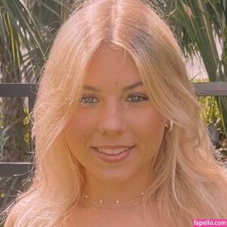 Arianawhite perfect pornstar image