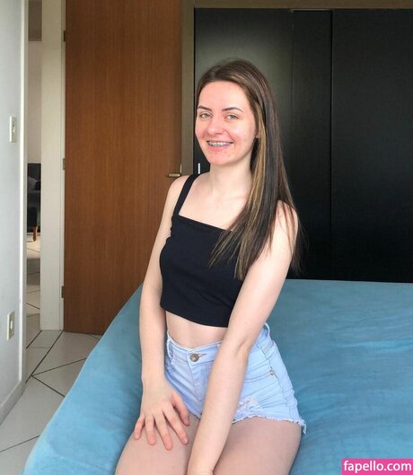 Larissa Militz sexy star archive