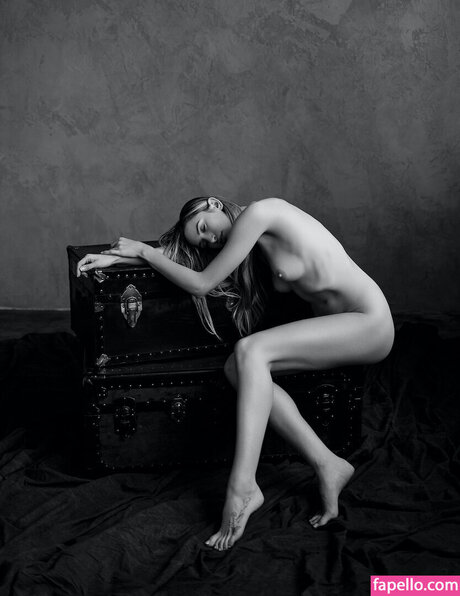 czech milf onlyfans hot images