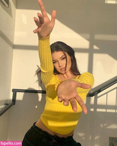 Dhurata Dora best pornstar img