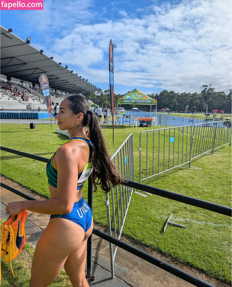 Sarah Schwarz exclusive actress photos