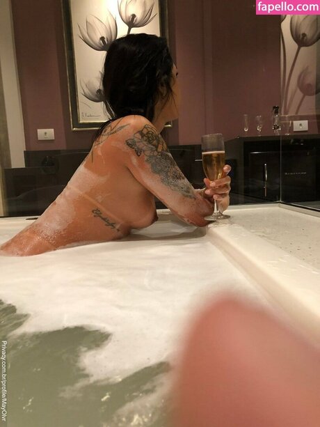 feeroliver pornstar adult pics