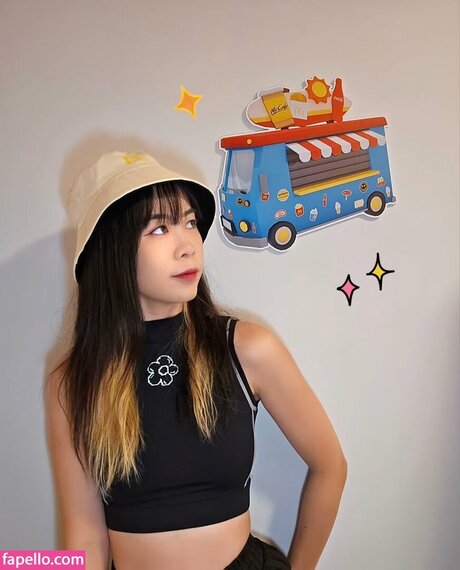 Wolfsbanee beautiful model picture