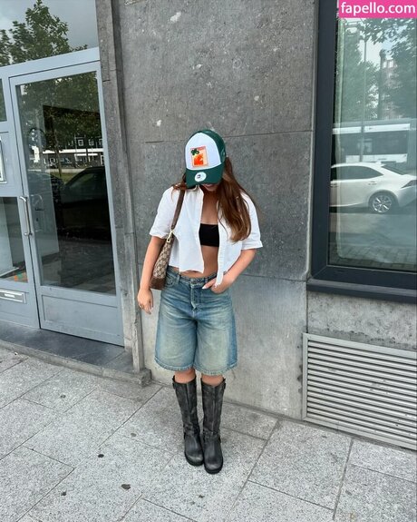 Rhode Kok sex pornstar pictures