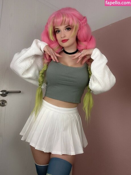 Avygenki model pornographic pics