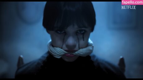 Jenna Ortega star free picture