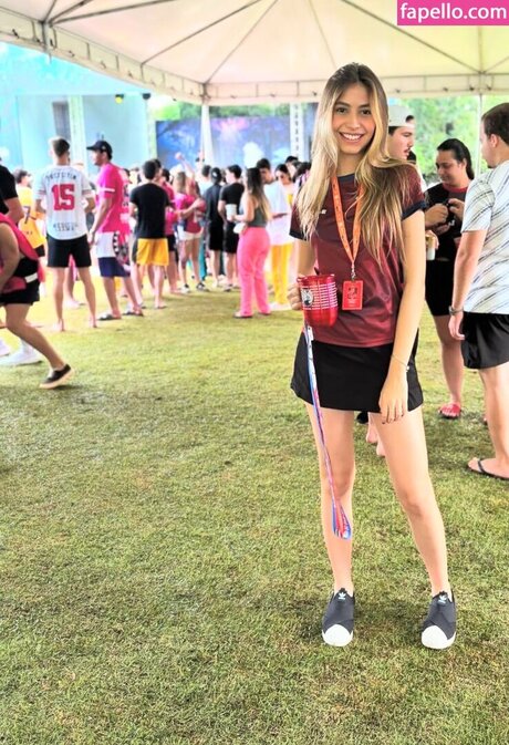 Julia Castrom model img