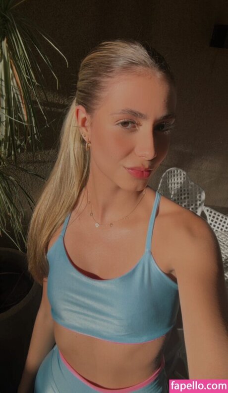 Julia Castrom nude star pictures