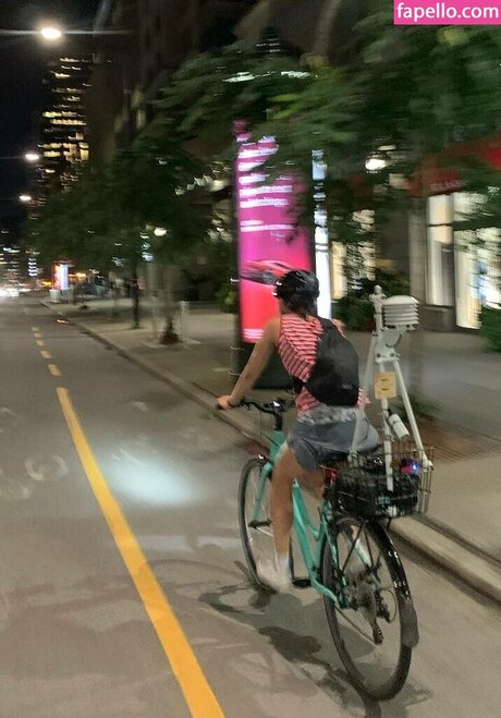 Kimy Leveron erotic actress pictures