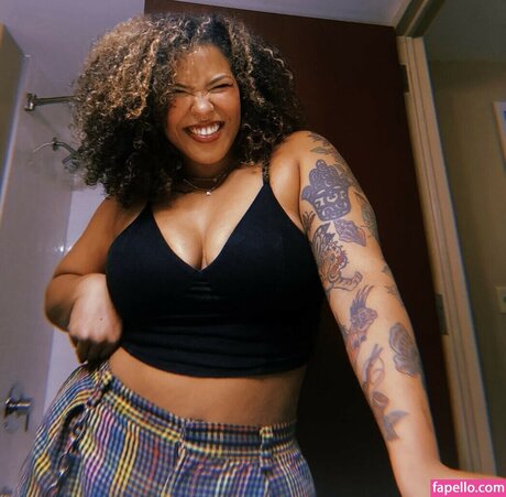 Willow Nightingale nudes pornstar images