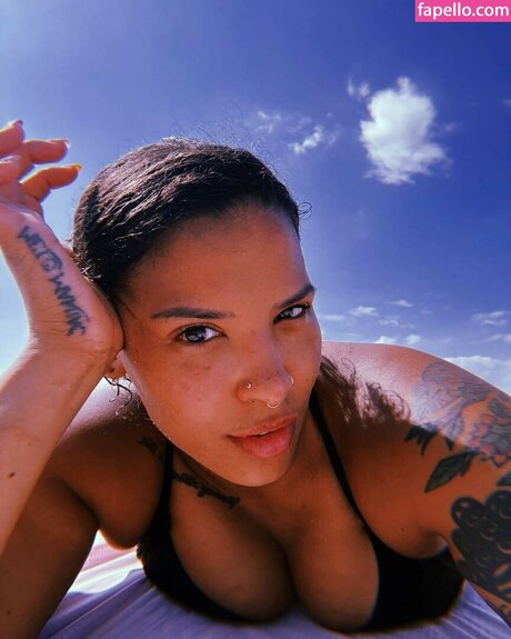 Willow Nightingale hd star galleries