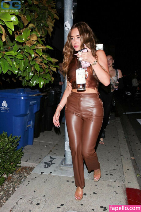 Stassie Karanikolaou sexy model galleries