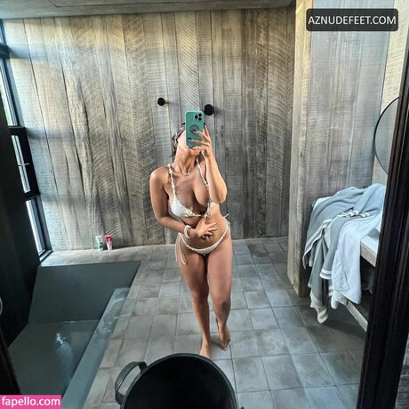 Carlyn Romero star exclusive images