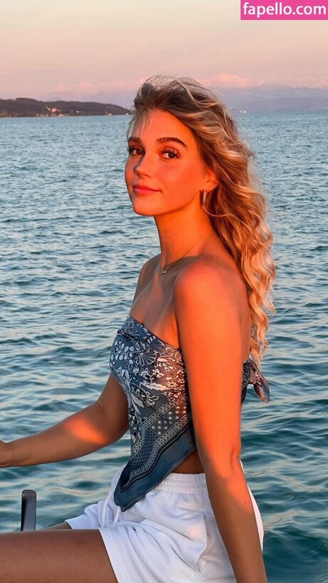 Lara Spengler star adult picture