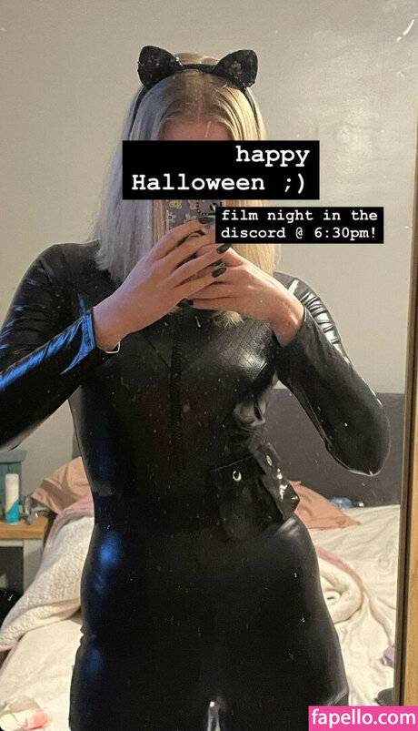 Hoxie Loxie pornstar beautiful images