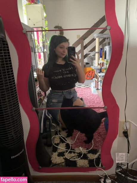 too0ldcat star nudes images