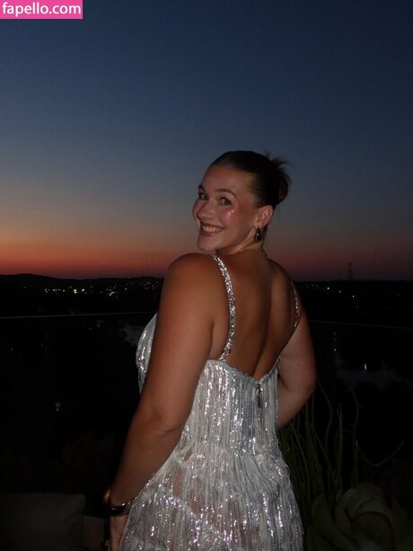 Esther Burden beautiful star pic