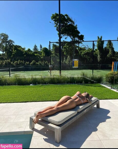 charlee spinks perfect model photos