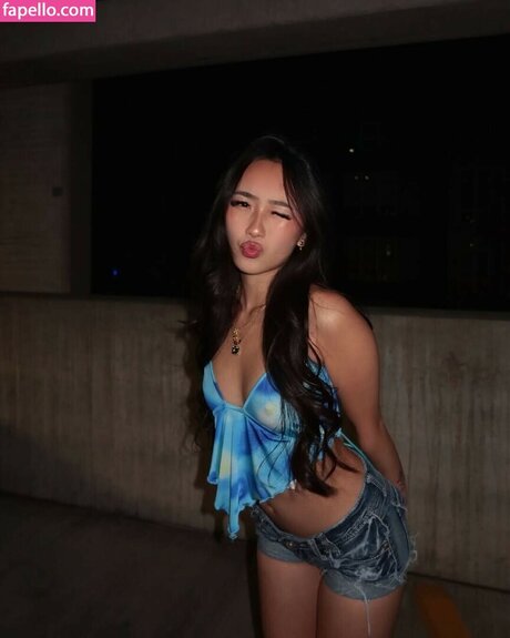 Daisy Chang model pornographic picture