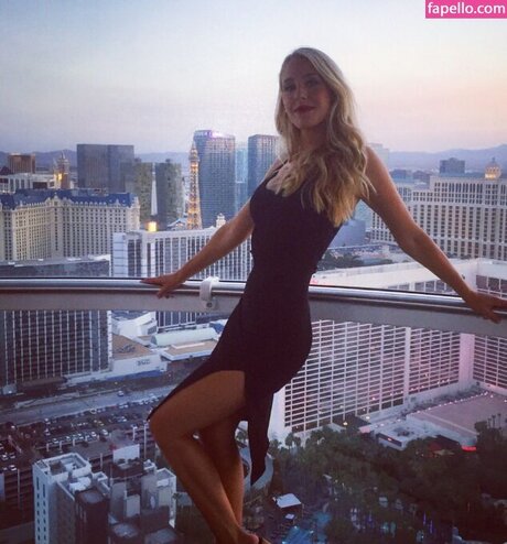 Lisa Gilroy top pornstar image